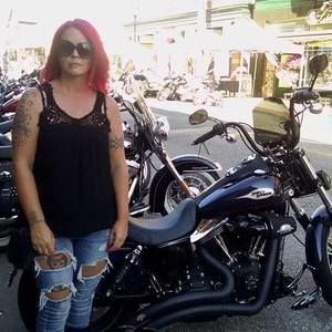 Meet your Posher, Leanna